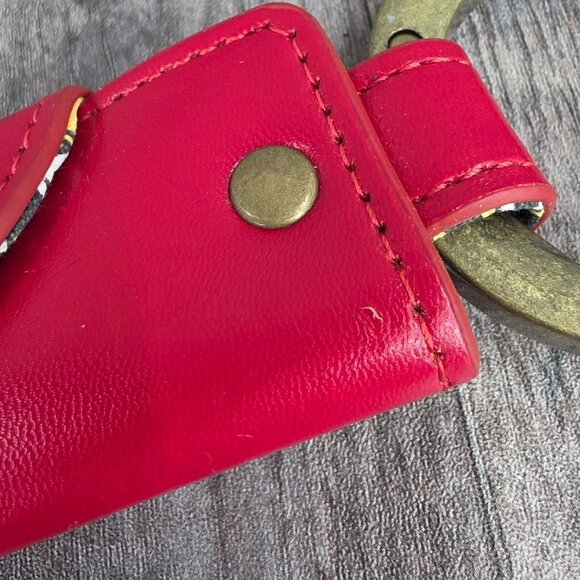 Handbag Handcuff Bag Restraint Security Cuff Strap Cherry Red Faux Leather New - Picture 7 of 9